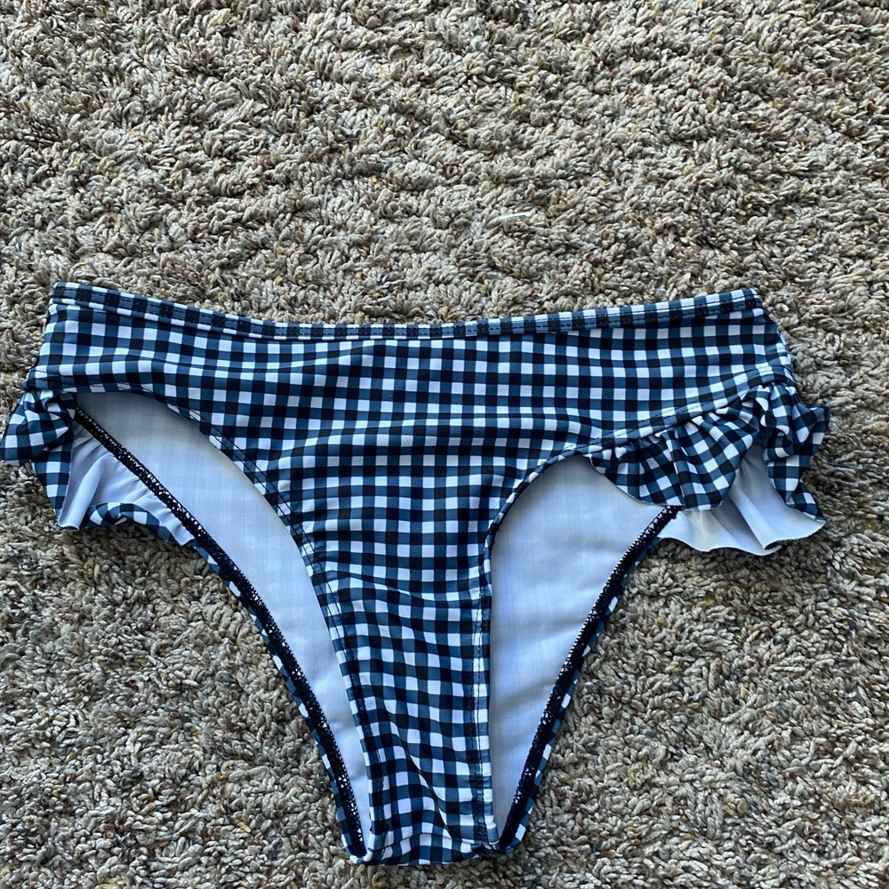 Bikini bottoms size small
